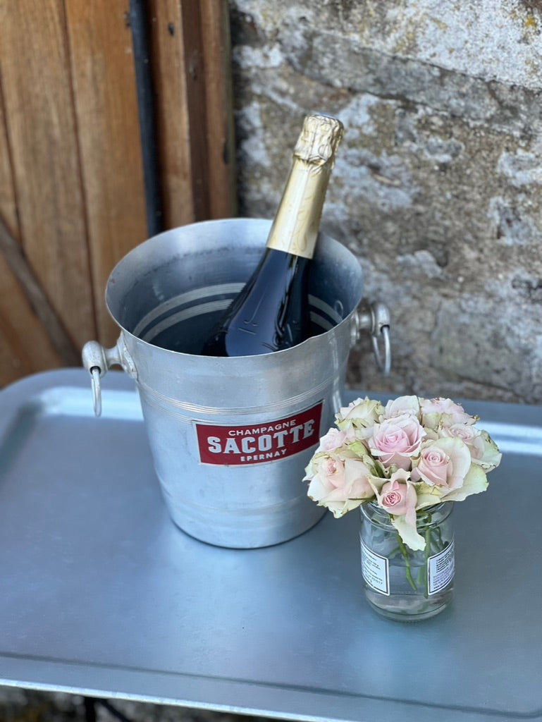 champagne buckets
