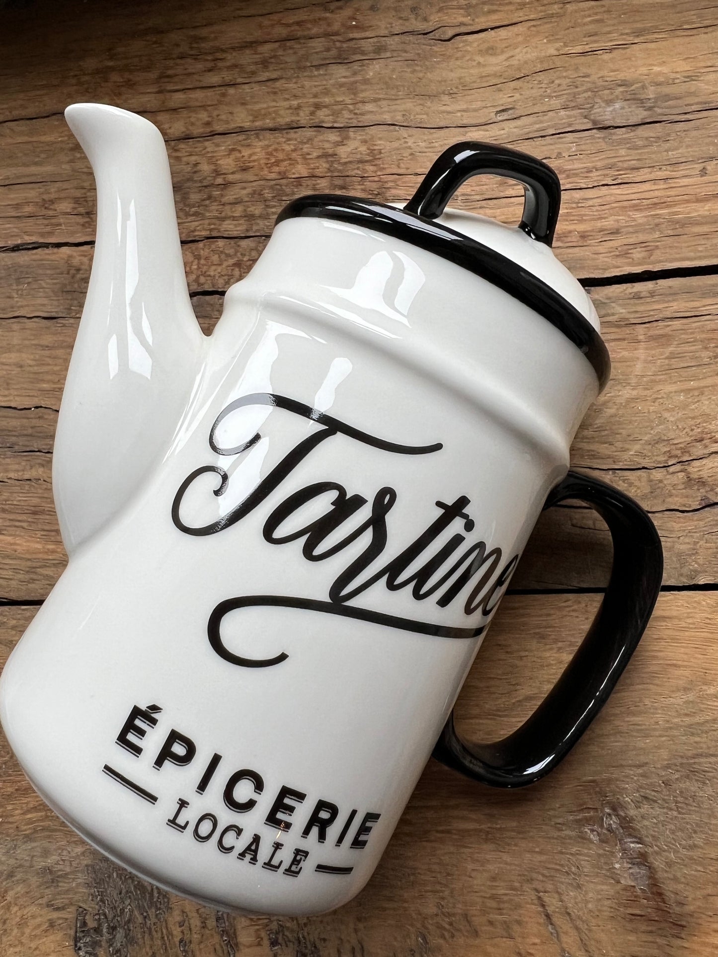 tartine teapot 🖤🫖🖤