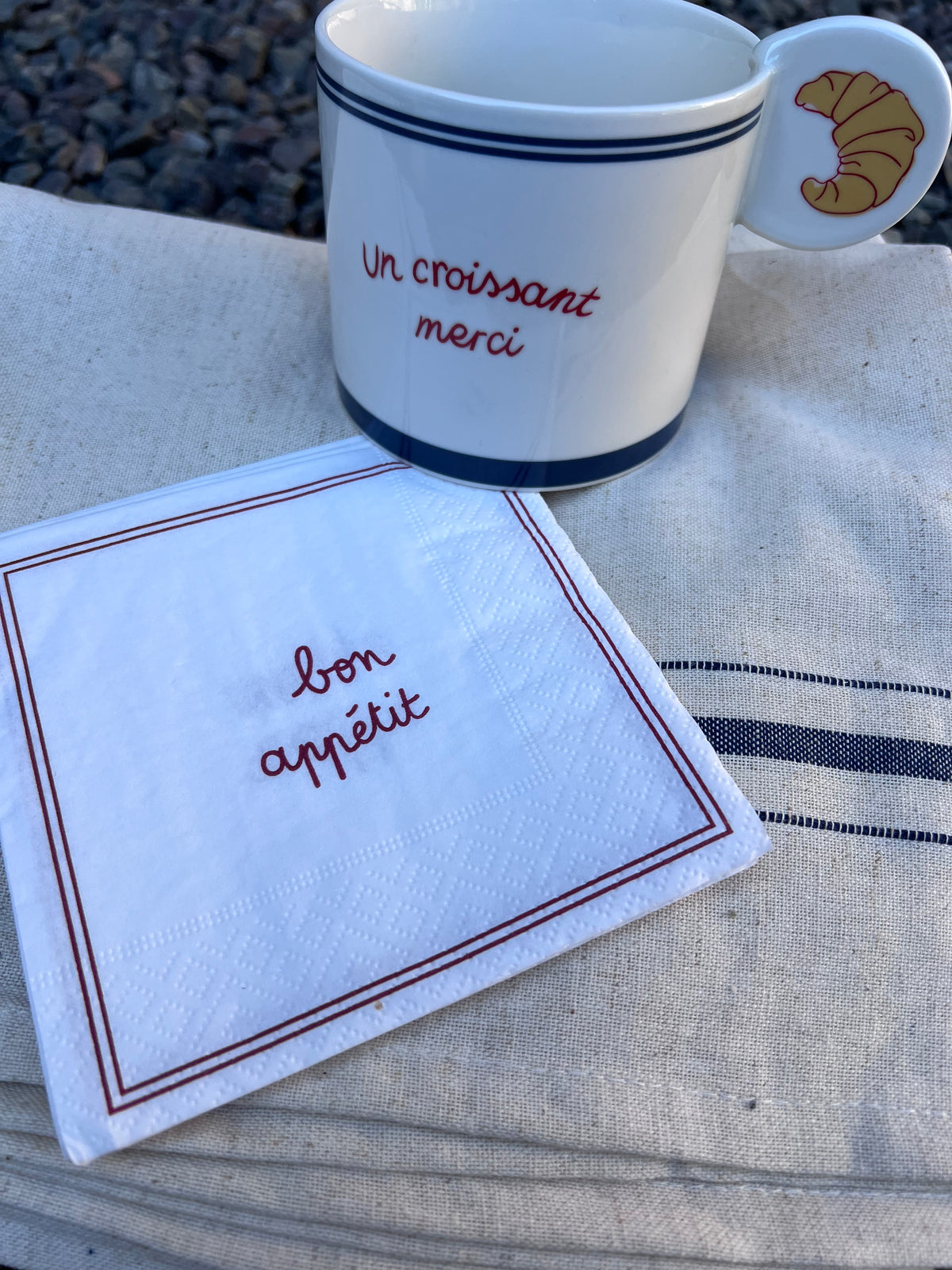 red bon appetit napkins